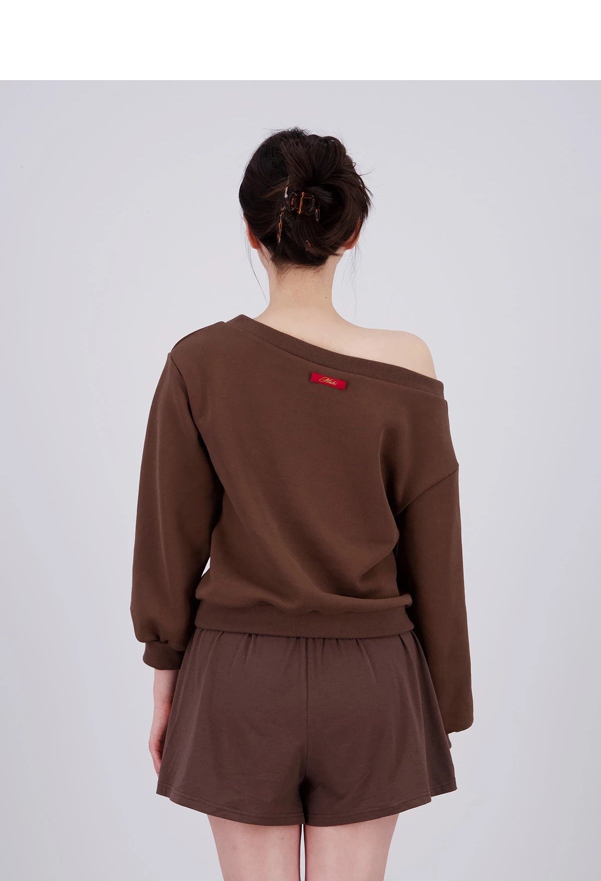 Off-Shoulder Sweatshirt - [Walk a dog with me]
